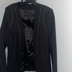 BCBGMAXAZRIA NUDE PINK STRIPED BLACK BLAZER USED